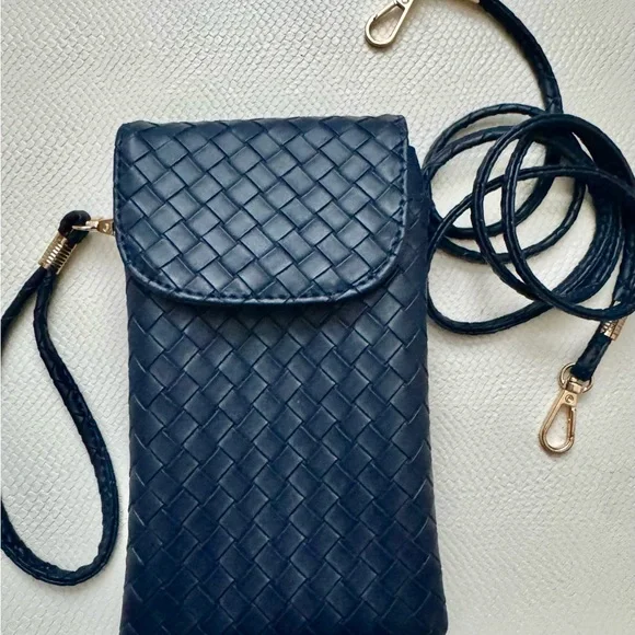 Navy Woven Vegan Leather Crossbody or Wristlet Bag (2 Straps) - Picture 11 of 11